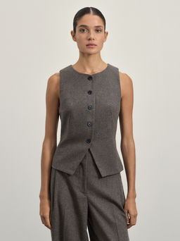 Жилет приталенный с шерстью / Zarina  фото 3