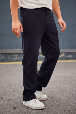 TRENDYOL MAN Lacivert Regular/Straight Kesim Dikis Detayl? Esofman Alt? TMNAW25EA00005