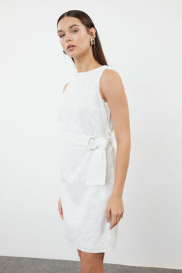 Beyaz Kusakl? A Kesim Brode Mini Dokuma Elbise TWOSS24EL01045 - Trendyolmilla фото 7