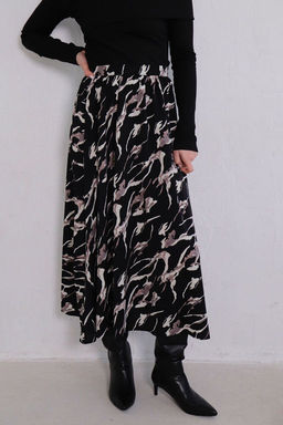 11374 Юбка А-силуэта чёрная с принтом - Martichelli фото 23