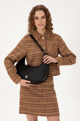 Женская черная сумка через плечо Неожиданная скидка в корзине