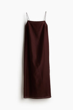 Vestido con tirantes espagueti