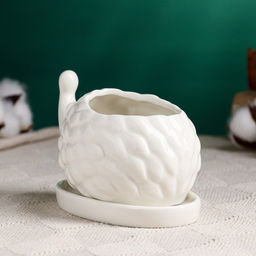 Декоративный горшок для цветов «Ёжик кверху носик», 250 мл, 11.6×8.3×6.2 см, керамический, с поддоном, белый