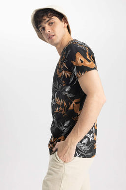 Облегающая футболка с круглым вырезом и короткими рукавами с рисунком - Defacto фото 4