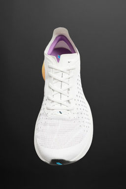 LONG-DISTANCE RUNNING TRAINERS - Zara фото 11