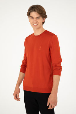 Мужской базовый свитер с плиткой