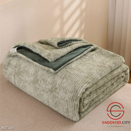 Плед на кровать из норковой нити