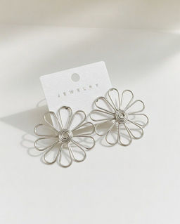 Стильные серьги