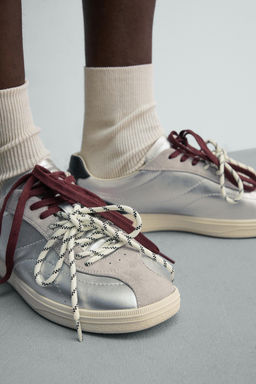 ZAPATILLA METALIZADA ESTILO RETRO / Plata - Zara фото 3