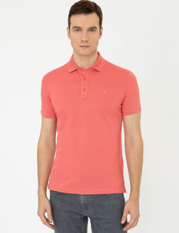 Розовая приталенная базовая футболка