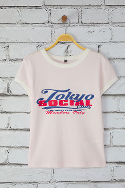 Pembe Slogan Bask? Renk Bloklu Fitted/Vucuda Oturan Orme T-Shirt TWOSS25TS00094