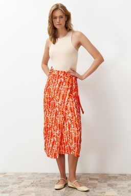 TRENDYOLMILLA Cok Renkli Cicek Desenli Viskon Kumasl? Midi Dokuma Etek TWOSS23ET00294 фото 2