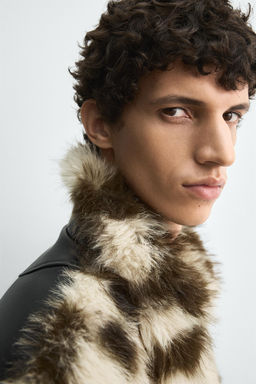 CONTRAST FAUX LEATHER JACKET HARRY LAMBERT FOR ZARA X DISNEY  фото 5