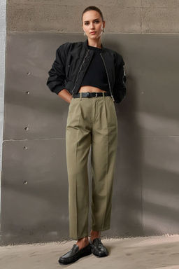 Haki Kemerli Yuksek Bel Mom Jeans TWOAW25JE00252