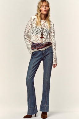 LACE TOP WITH SHOULDER PADS