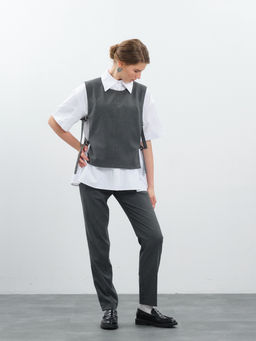 Серые зауженные брюки virele