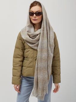 в составе шерсть Большой, мягкий, двусторонний палантин с принтом