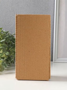 Сувенир керамика "Девушка-ангел в сиреневом платье с сердцем в руке" 8,4х6,3х18 см