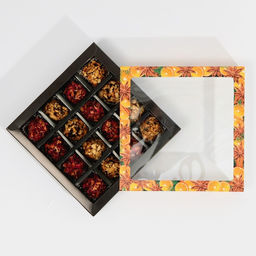 Цена за 5 шт. Коробка под 16 конфет с ячейками «Вкусный Новый год» 17.5×17.5×3.5 см