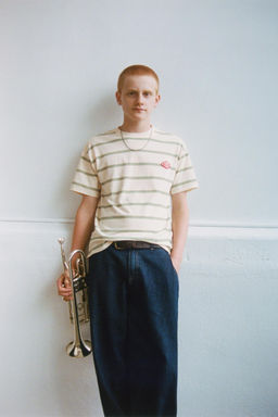 STRIPED PATCH T-SHIRT - Zara фото 8