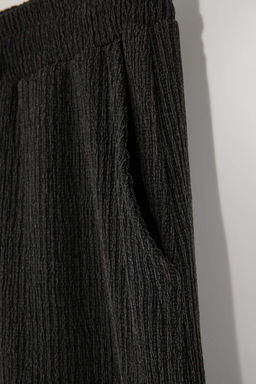 Siyah Straight Kesim Dokulu Ac?k Paca Esofman Alt? TMNSS25EA00008