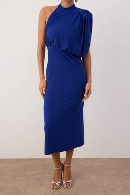 Saks Asimetrik Kol Detayl? Orme Maxi Astars?z Elbise TPRAW26EL00075 - Trendyolmilla фото 3