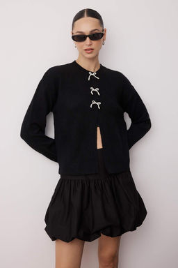 Siyah Kurdele/Fiyonk Detayl? Yumusak Dokulu Triko H?rka TWOAW26HI00052