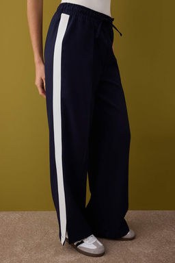 Lacivert Beli Lastikli Wide Leg/Genis Paca Yan? Seritli Pantolon TWOAW26PL00042 - Trendyolmilla фото 3