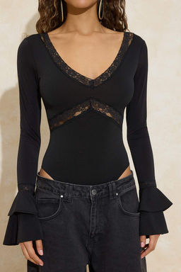 Siyah Dantel Garnili V Yaka Party Sandy Body TPRSS26BD00018 - Trendyolmilla фото 3