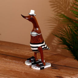 Сувенир «Утка на пляже», 27 см, дерево