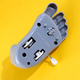 Цена за 12 шт. Игрушка заводная Нога - Simaland фото 4