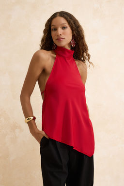 K?rm?z? Asimetrik Kesim Halter Yaka Saten Bluz TPRSS26BZ00019