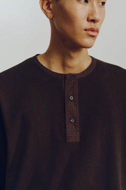 Camiseta panadera en mezcla de lino Loose Fit - H&m фото 4