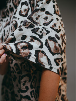 Ирбис футболка женская (Энимал)