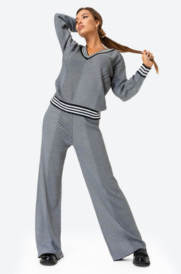 Женский вязаный костюм с брюками Happyfox