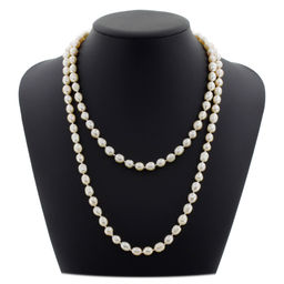 Жемчуг розовый, овальный 8х9мм, бусы длинной 116см