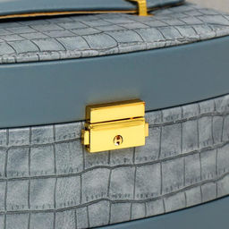 Шкатулка кожзам для украшений сундучок Карамель питон комбинированная 13х15х21,5 см - Simaland фото 9