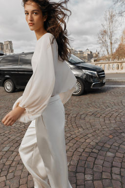 CUERPO PUNTO MANGA VOLUMEN / Crudo medio - Zara фото 2