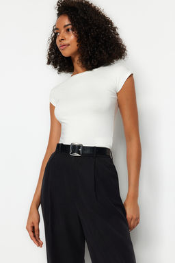 Ekru Premium Viskoz Yumusak Kumas Fitted/Vucuda Oturan Ay Kol Orme Bluz TWOSS23BZ00992