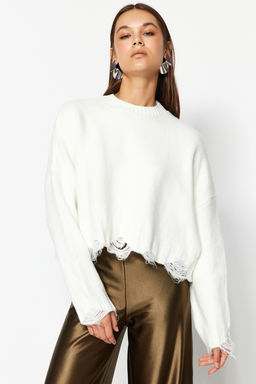 Ekru Crop Genis Kal?p Yumusak Dokulu Ak?tma Detayl? Triko Kazak TWOAW24KZ00319