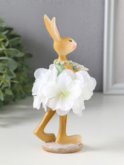 Фигурка полистоун «Зайка в цветочной юбочке, с капустой», 4.8×4.5×15.2 см