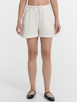 Шорты женские молочно-бежевые с жаккардовыми цветами молочные цветы жаккард 132341-2 - Mark formelle фото 3