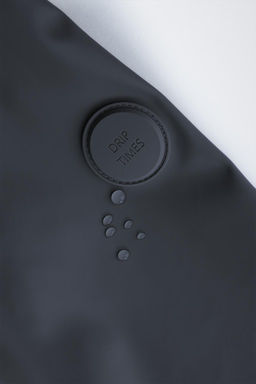 WATER REPELLENT RUBBERIZED PARKA - Zara фото 6