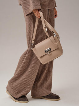 Сумка кожаная кросс-боди Azaro 3520 розово-бежевый/бизон