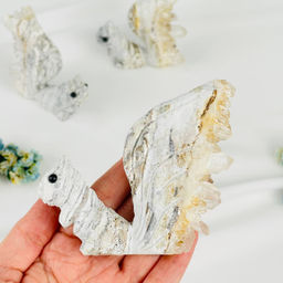 Белка из камня с друзами Горного Хрусталя - Радуга самоцветов фото 2