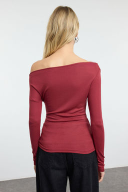 Bordo Duz Premium Yumusak Kumasl? Fitted/Vucuda Oturan Kay?k Yaka Orme Bluz TWOAW24BZ00227