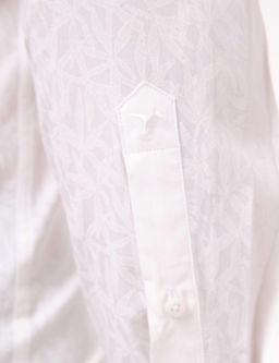 Белая приталенная рубашка с длинным рукавом - Cacharel фото 6