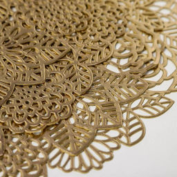 Набор салфеток сервировочных на стол Доляна Розы, 4 шт, d=38 см, цвет золотой  фото 13