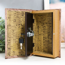 Шкатулка книга-сейф «Белочка в палантине и с сумочкой», дерево, искусственная кожа, 21×13×5 см