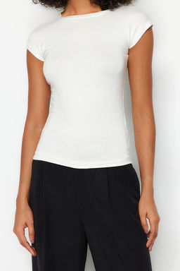 Ekru Premium Viskoz Yumusak Kumas Fitted/Vucuda Oturan Ay Kol Orme Bluz TWOSS23BZ00992